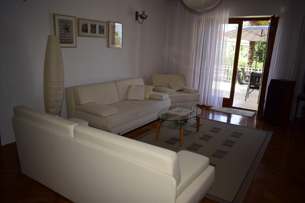 Apartment Faith Malinska Zewnętrze zdjęcie